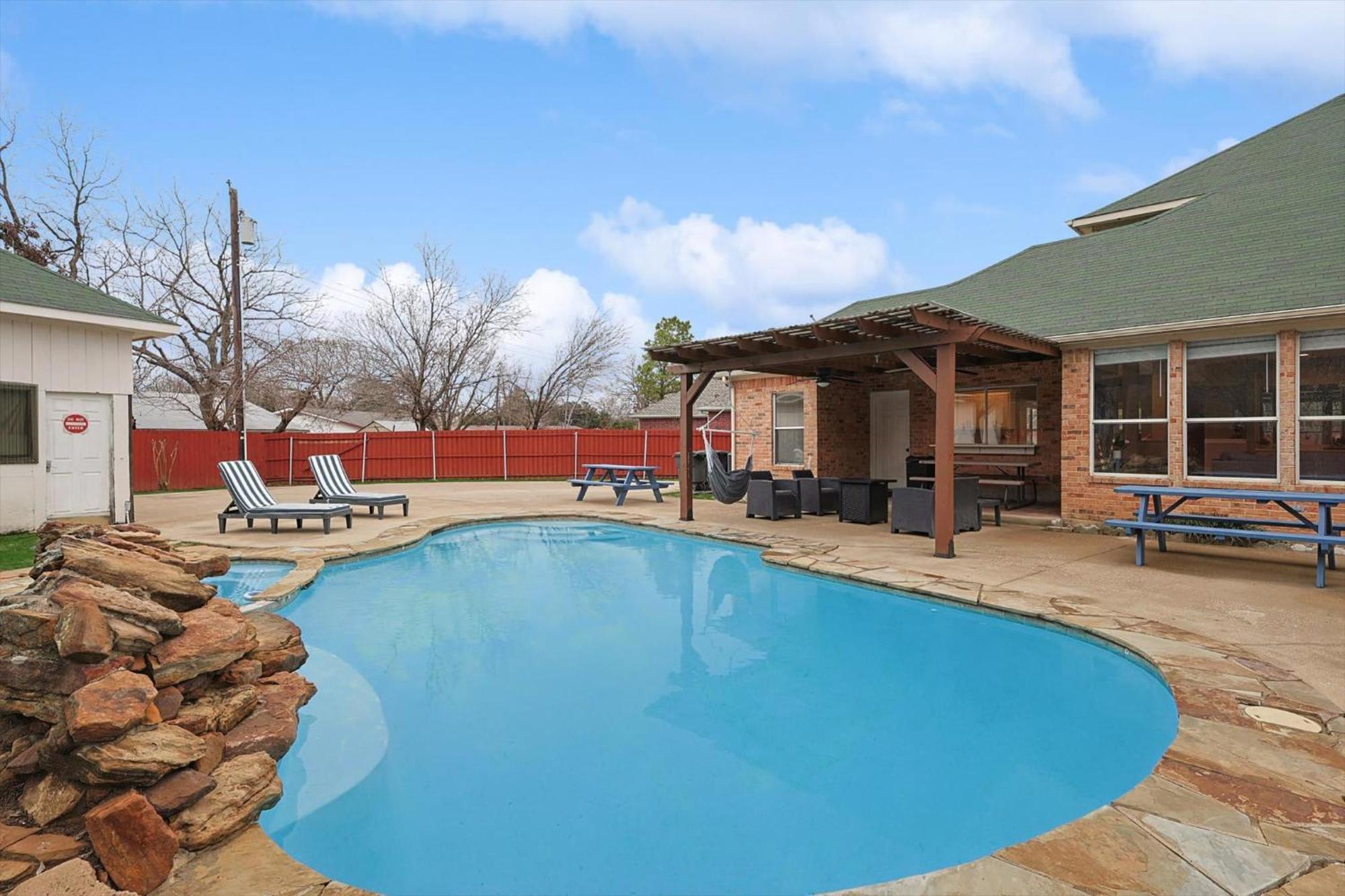 Holiday home Immaculate 5br 2,5ba With Pool *