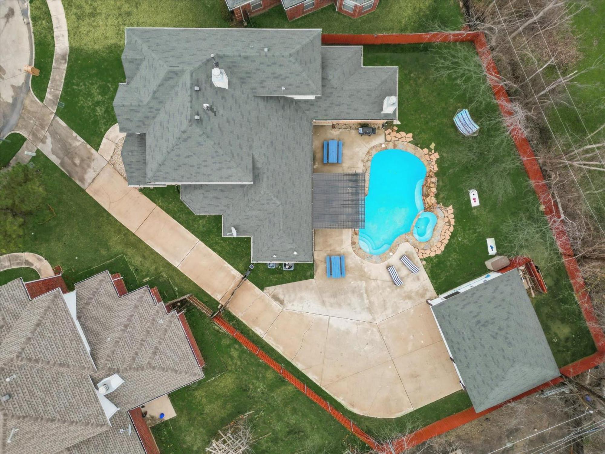 Immaculate 5br 2,5ba With Pool Holiday home Irving