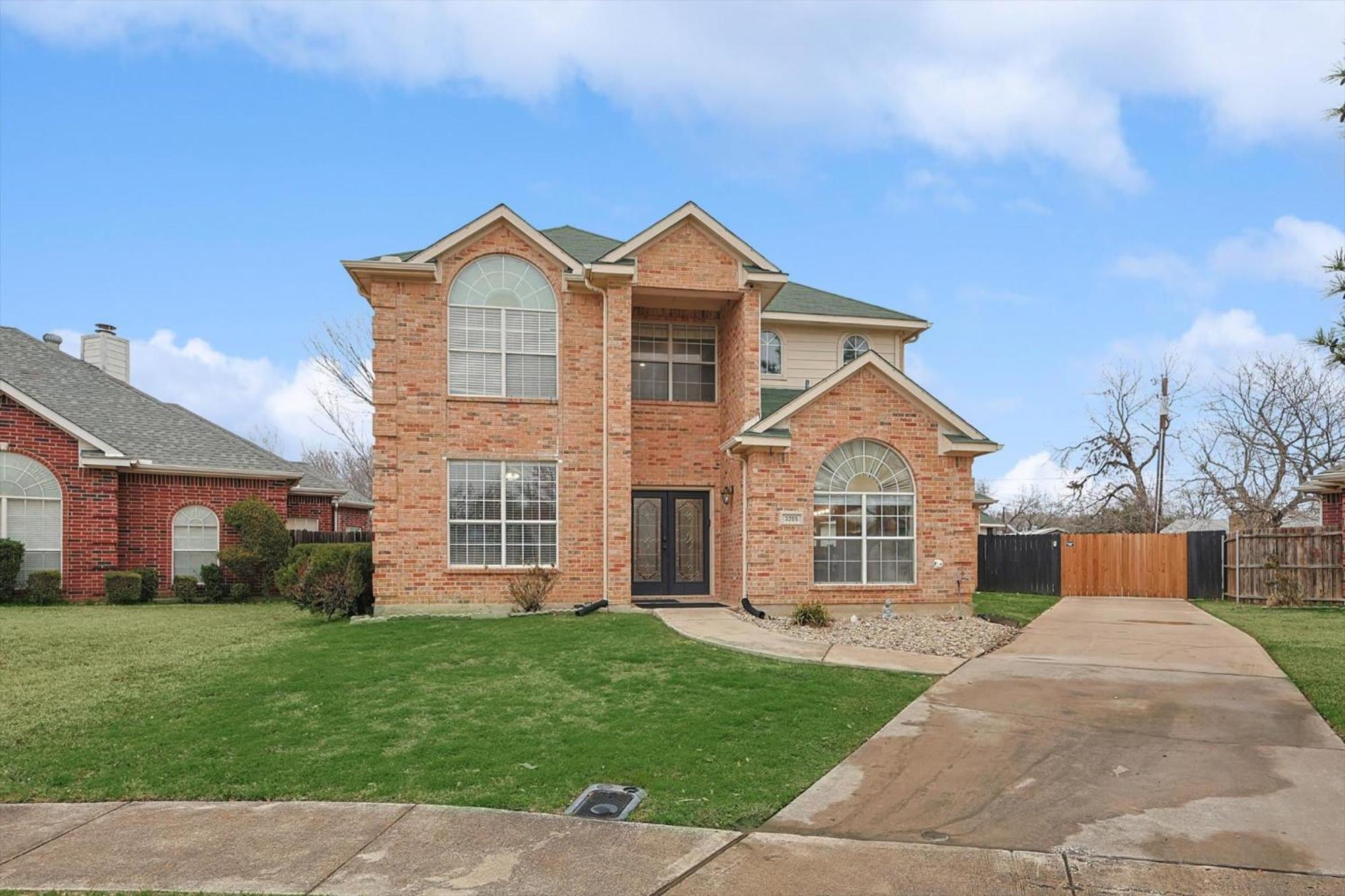 Holiday home Immaculate 5br 2,5ba With Pool Irving